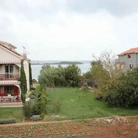 Kraj 333a *