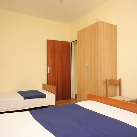 Kraj 333a * Dobropoljana